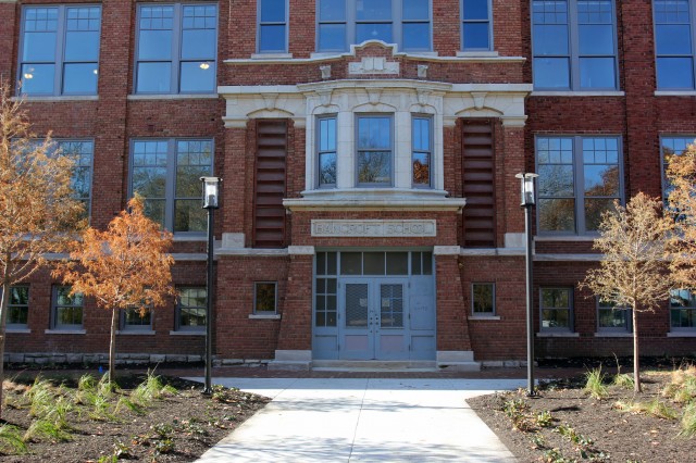 The front entrance of the Bancroft School in historic Manheim Park.